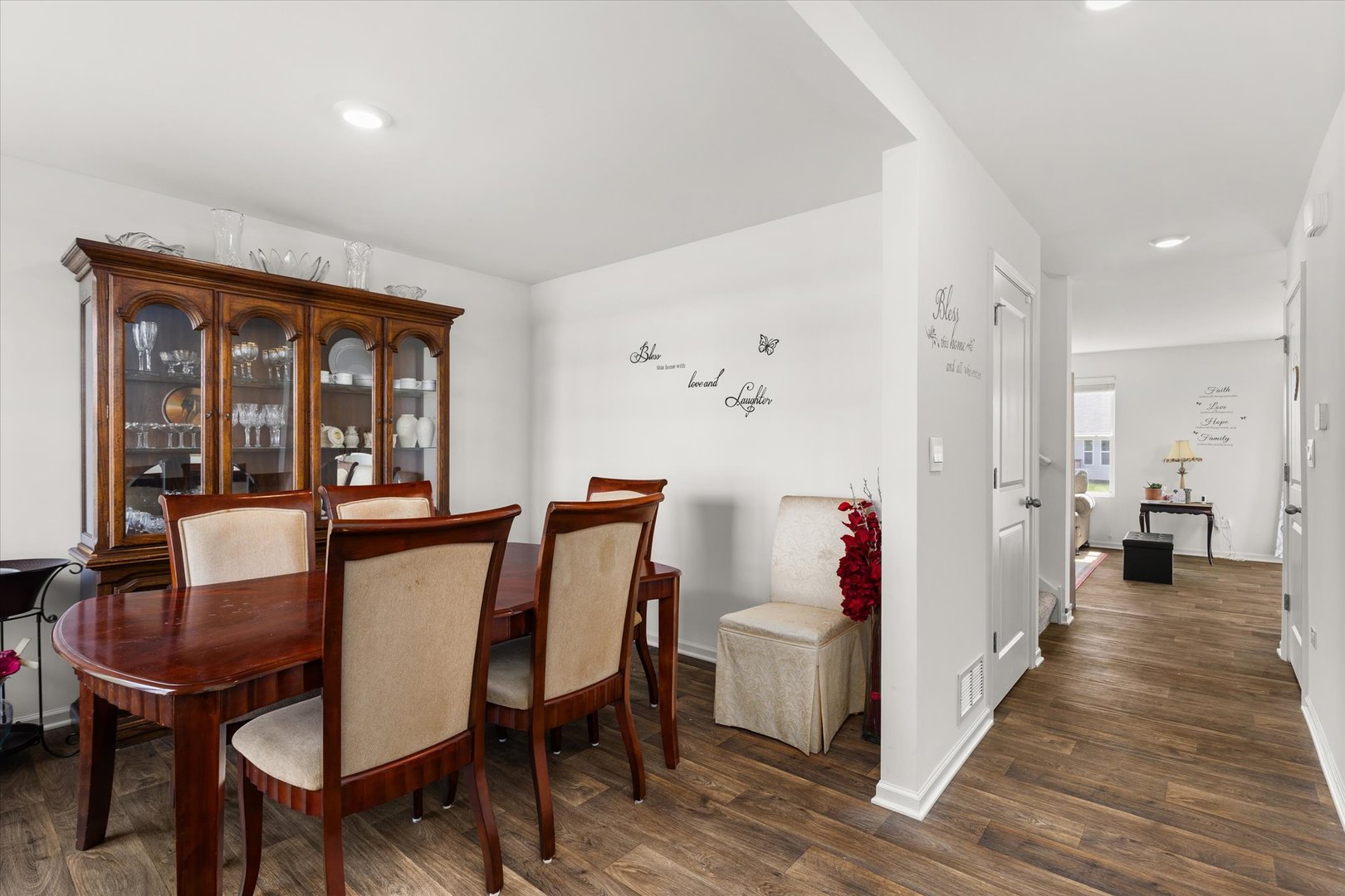 6616 Hadrian Drive Joliet, IL 60431 - Photo 5 of 41