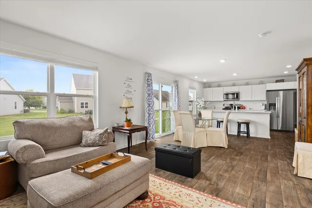 $399,900 | 6616 Hadrian Drive, Joliet, IL 60431