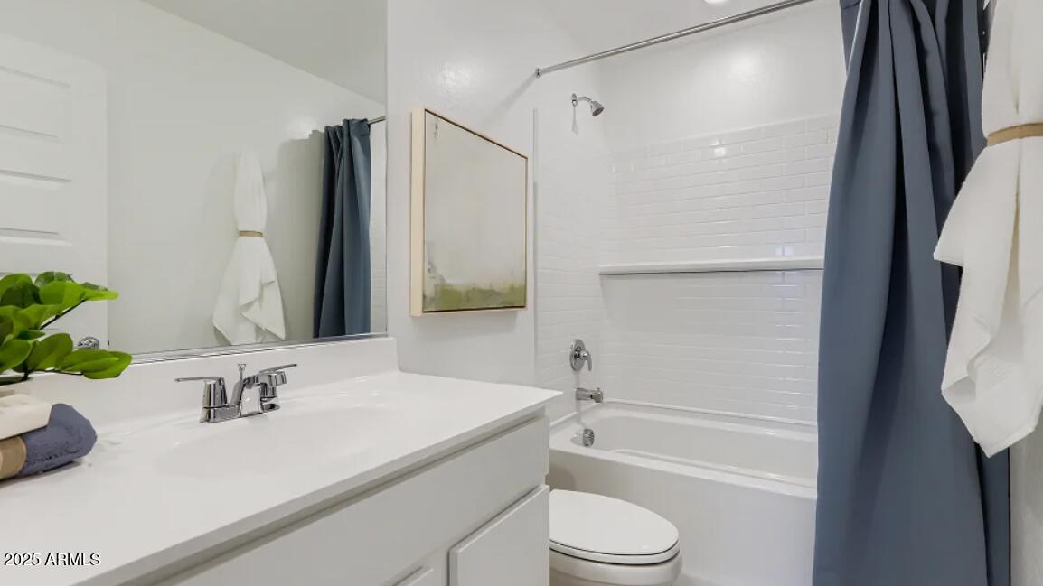 9619 West Piccadilly Road Avondale, AZ 85392 - Photo 14 of 16 Bathroom 2