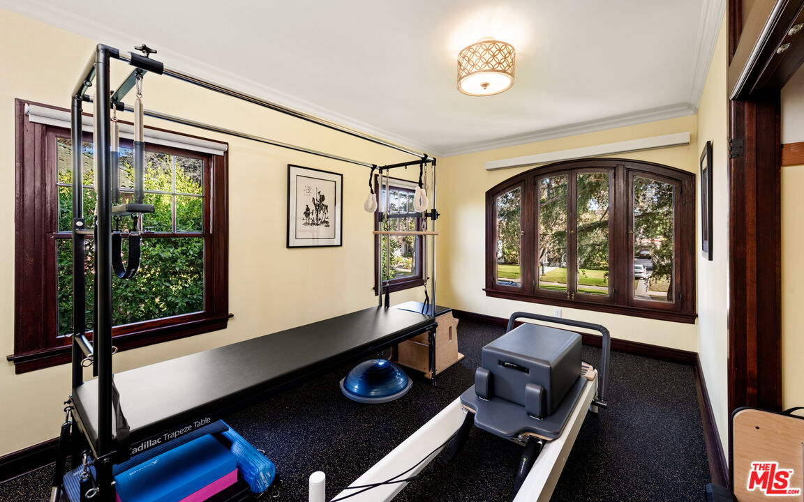 1663 Wellington Road Los Angeles, CA 90019 - Photo 22 of 45 a view of workspace with a window