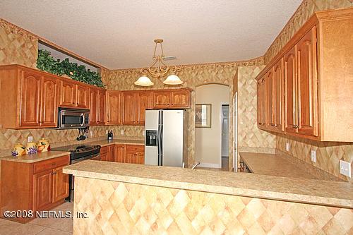 10941 Torrin Road Jacksonville, FL 32221 - Photo 4 of 10 Kitchen