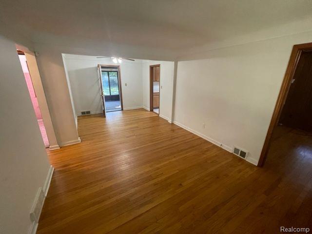 15075 Garfield Redford, MI 48239 - Photo 2 of 23