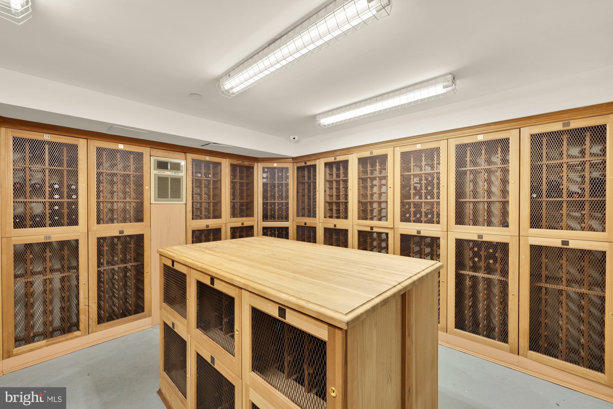 215 I Street Northeast, Unit 311 Washington, DC 20002 - Photo 33 of 38 a kitchen that has a stove and a table