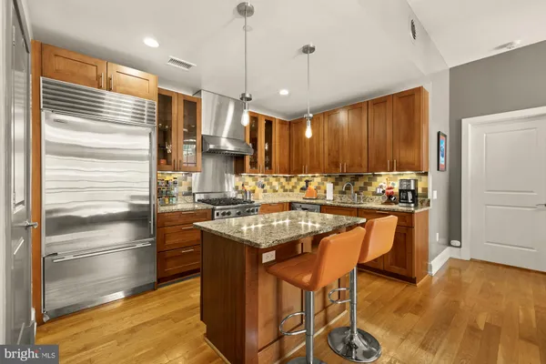 $749,900 | 215 I Street Northeast, Unit 311, Washington, DC 20002