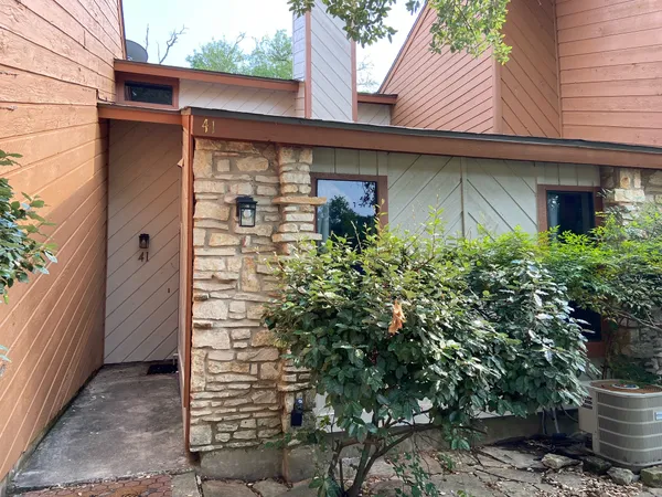 $1,650 | 41 Cypress Fairway Village, Wimberley, TX 78676