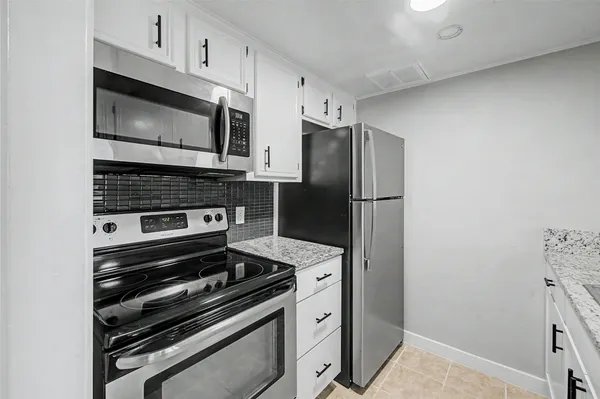 $1,650 | 41 Cypress Fairway Village, Wimberley, TX 78676