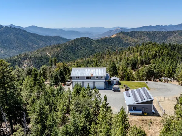 $1,500,000 | 7036 Griffin Lane, Jacksonville, OR 97530
