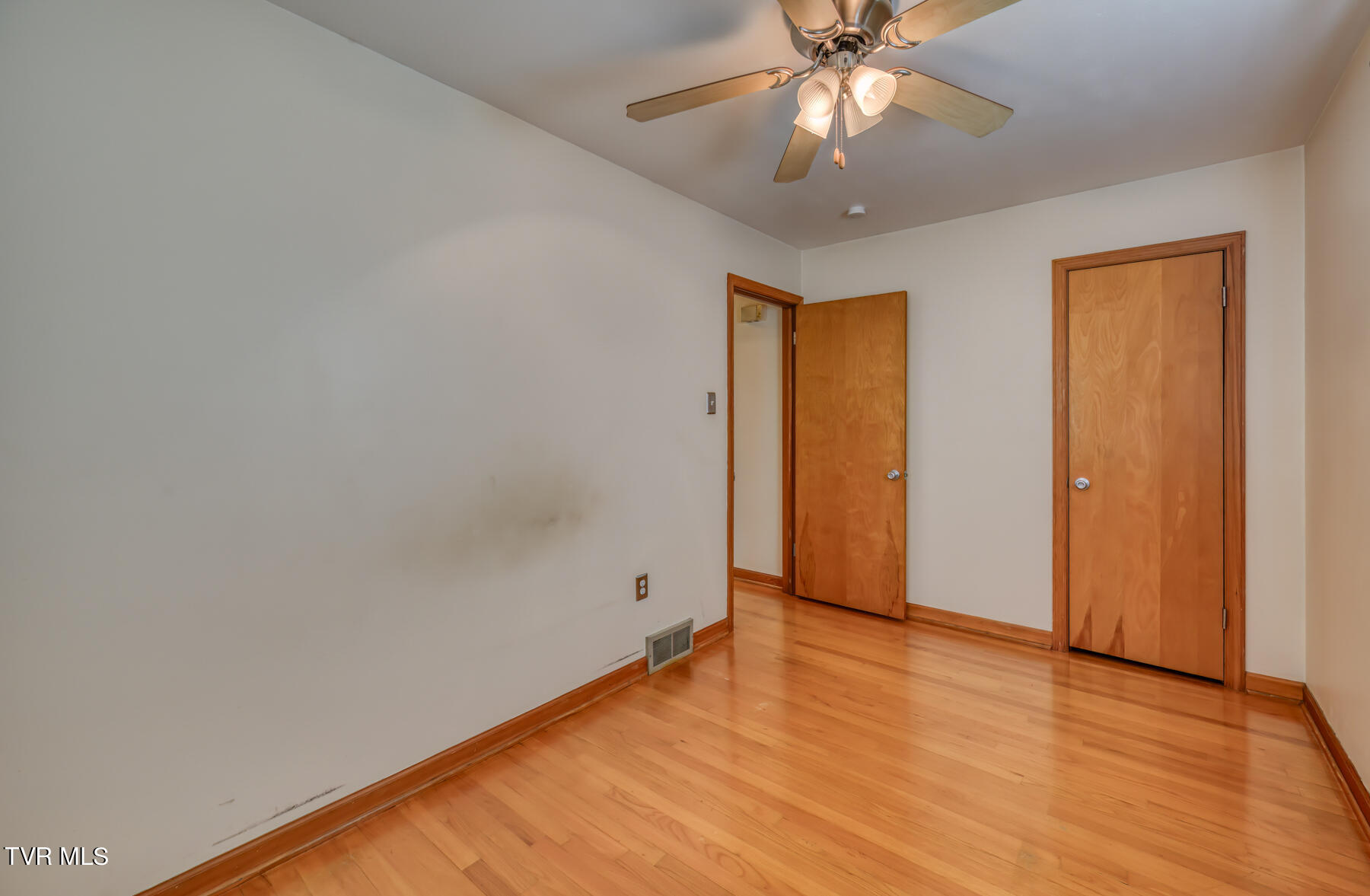 23472 Walden Road Abingdon, VA 24210 - Photo 19 of 40 23472 Walden Rd-19