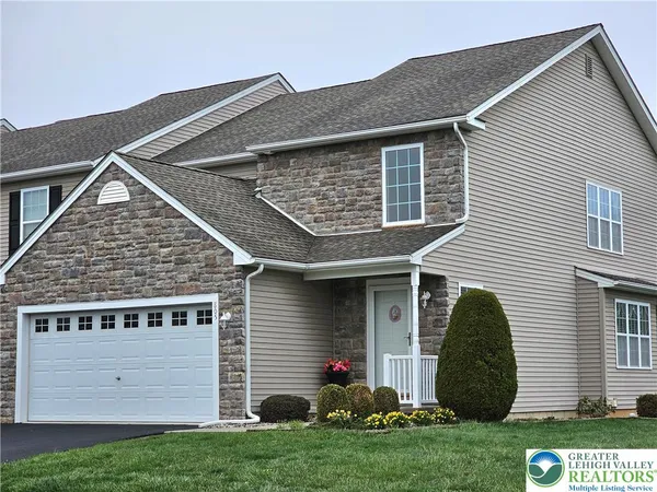 $439,900 | 805 Fieldstone Trail, Easton, PA 18040
