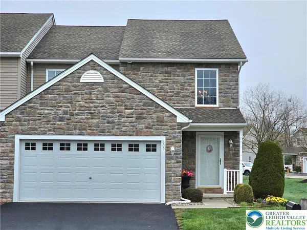 $439,900 | 805 Fieldstone Trail, Easton, PA 18040