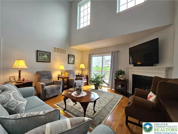 $439,900 | 805 Fieldstone Trail, Easton, PA 18040