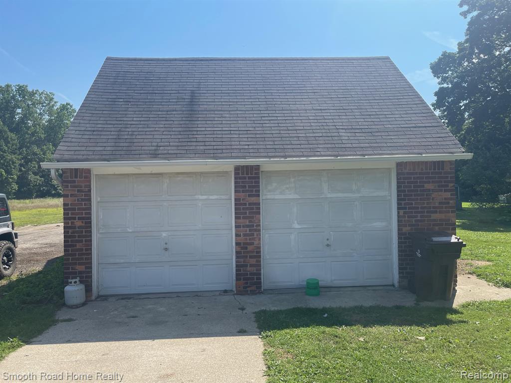 20375 Sumpter Road Belleville, MI 48111 - Photo 12 of 33