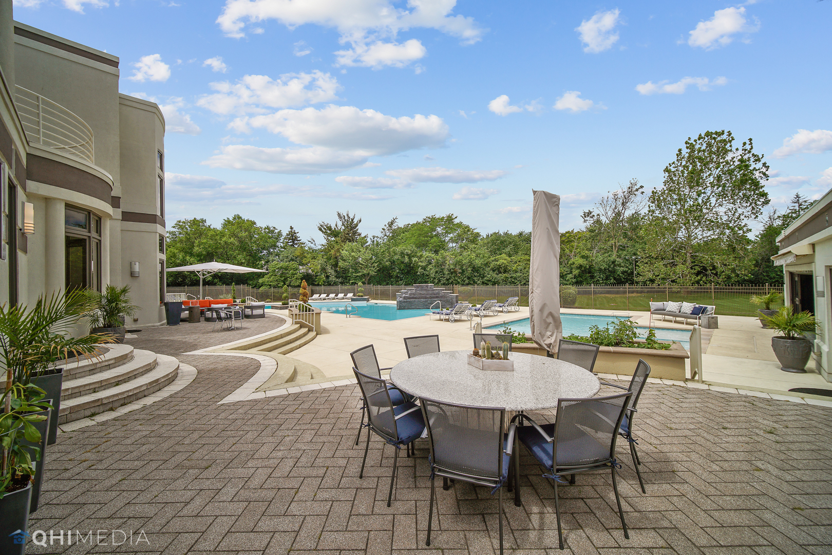 Undisclosed Address Oak Brook, IL 60523 - Photo 39 of 65 a outdoor view with a sitting space