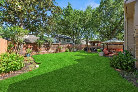 $300,000 | 3222 Autumn Bridge Lane, Houston, TX 77084