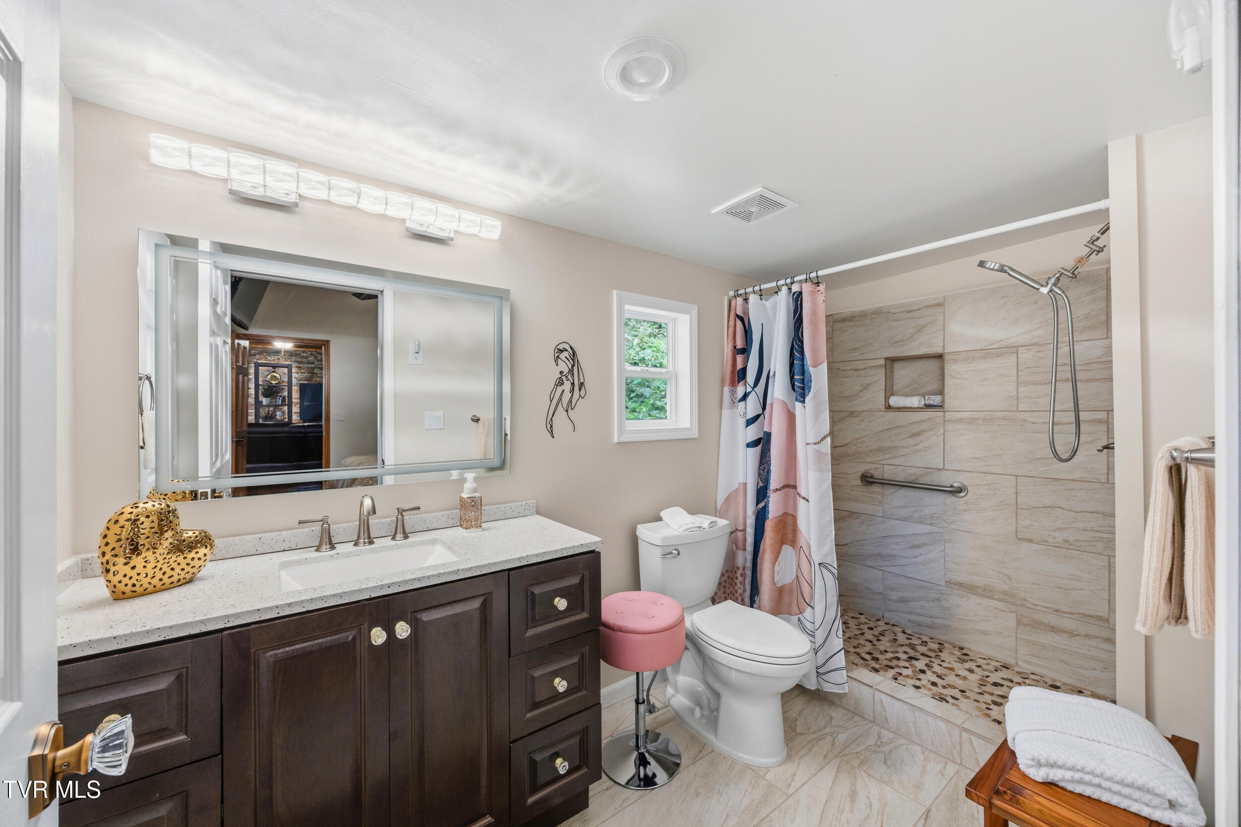 3427 Bill Douglas Road Newport, TN 37821 - Photo 26 of 50 4_bathroom