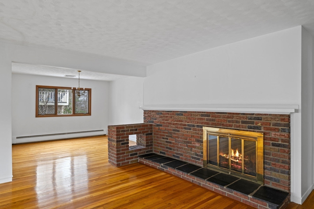 50 Lewis Road Swampscott, MA 01907 - Photo 4 of 29 Gallery Image 4