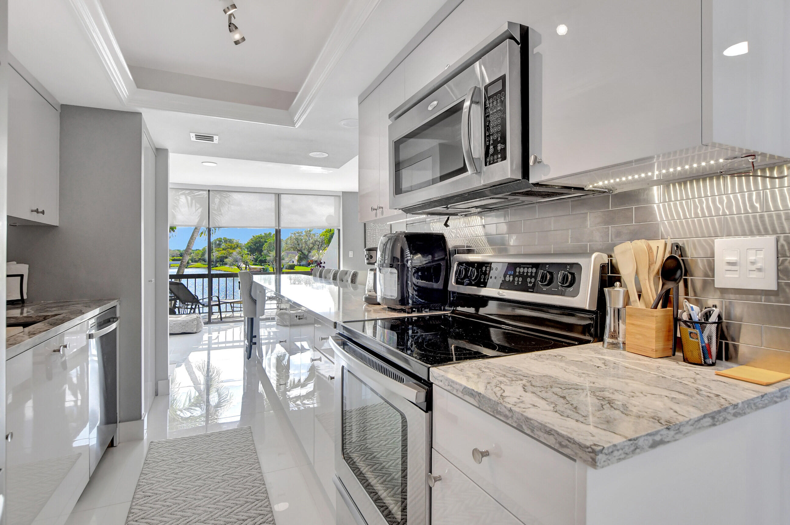 804 Bridgewood Place Boca Raton, FL 33434 - Photo 2 of 54 24_dsc_2851