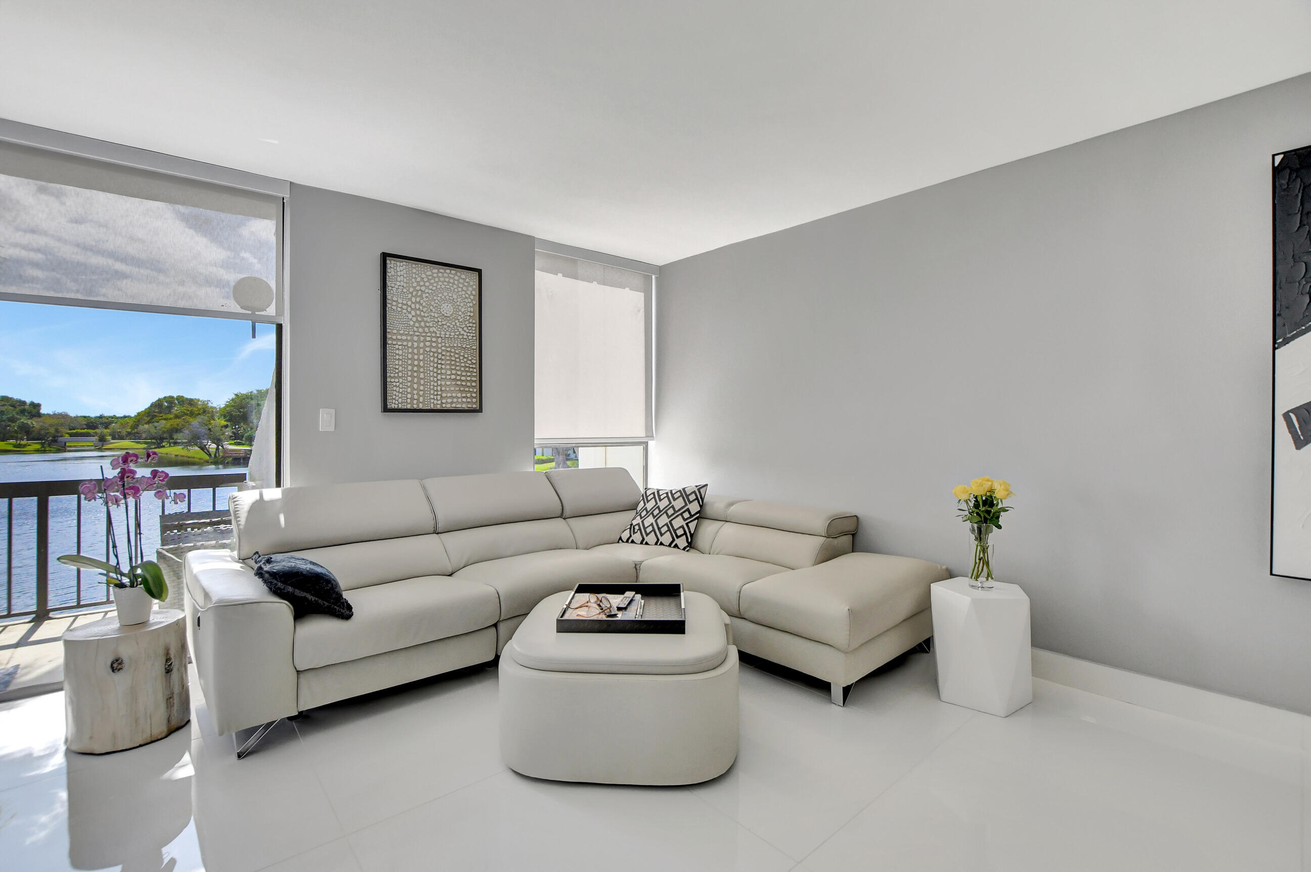 804 Bridgewood Place Boca Raton, FL 33434 - Photo 23 of 54 Living Room