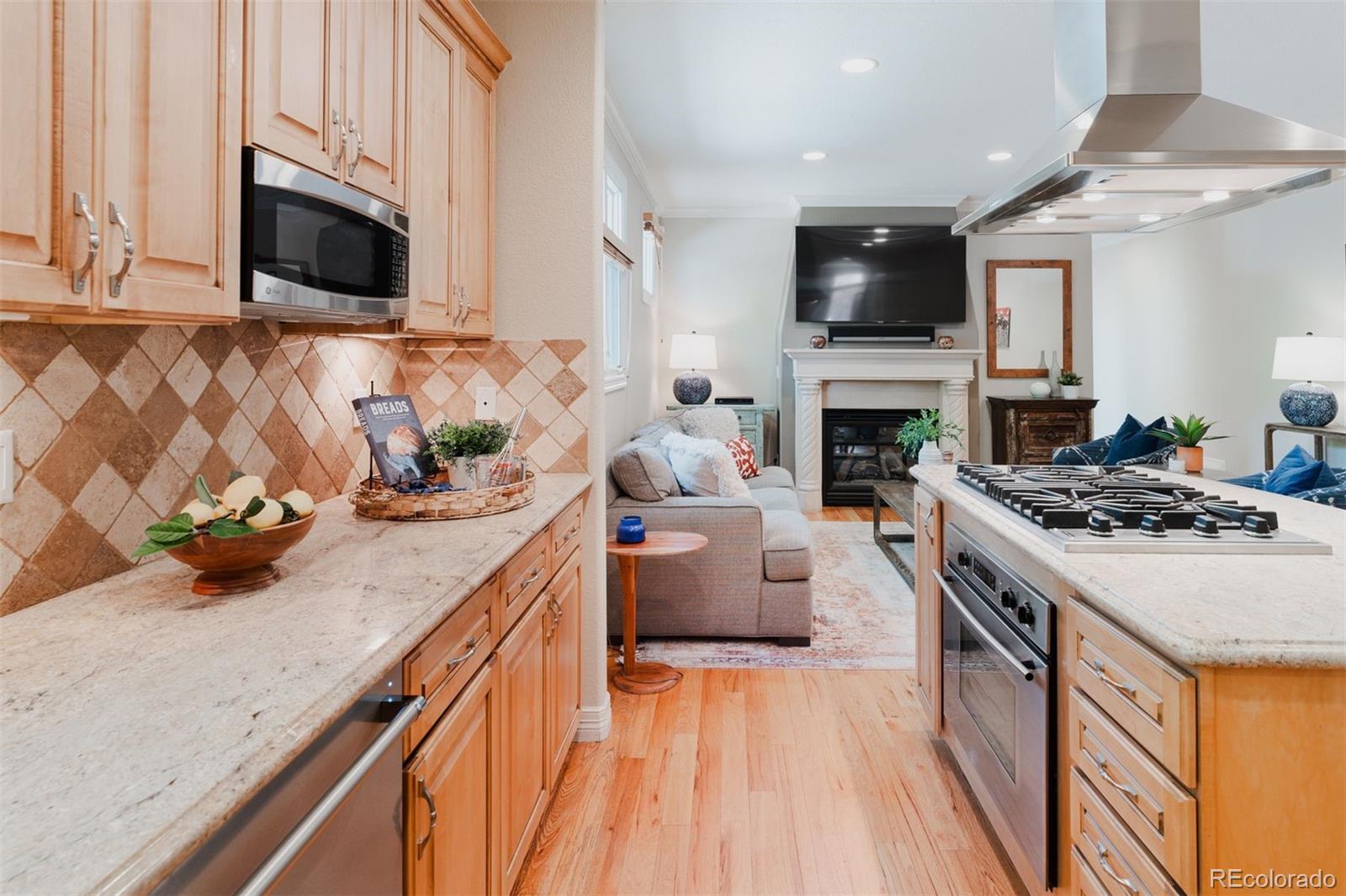 178 Jackson Street Denver, CO 80206 - Photo 6 of 38