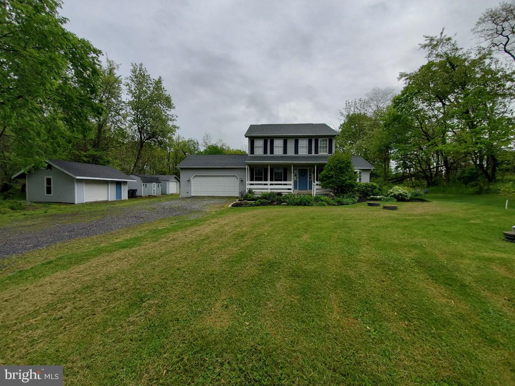 17 Hickorytown Road Carlisle, PA 17015 - Photo 1 of 32 Gallery Image 1