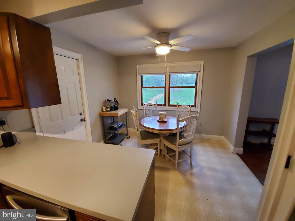 17 Hickorytown Road Carlisle, PA 17015 - Photo 15 of 32 Gallery Image 15