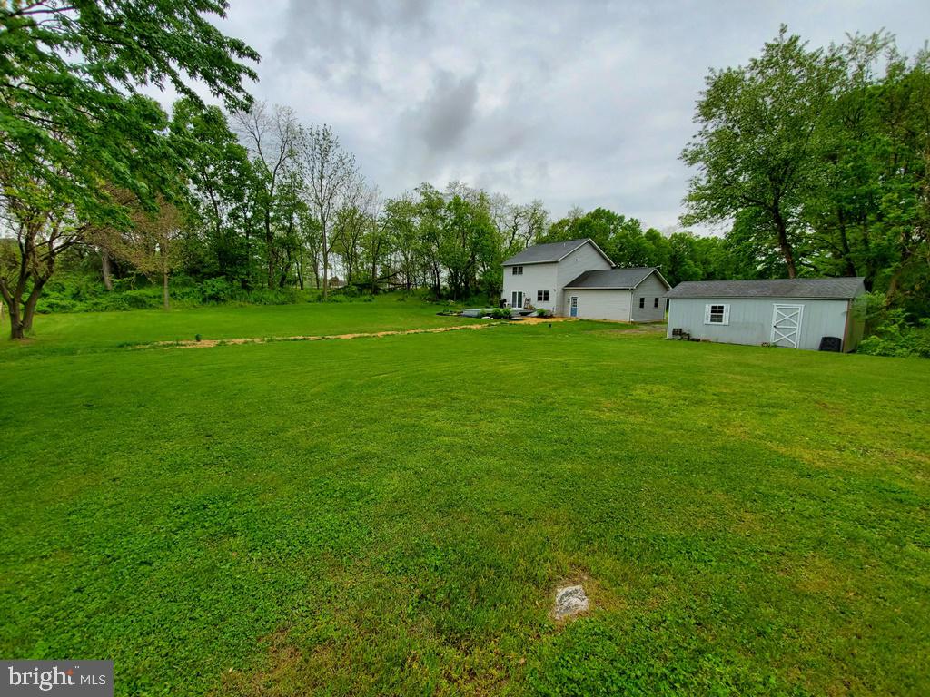 17 Hickorytown Road Carlisle, PA 17015 - Photo 8 of 32 Gallery Image 8