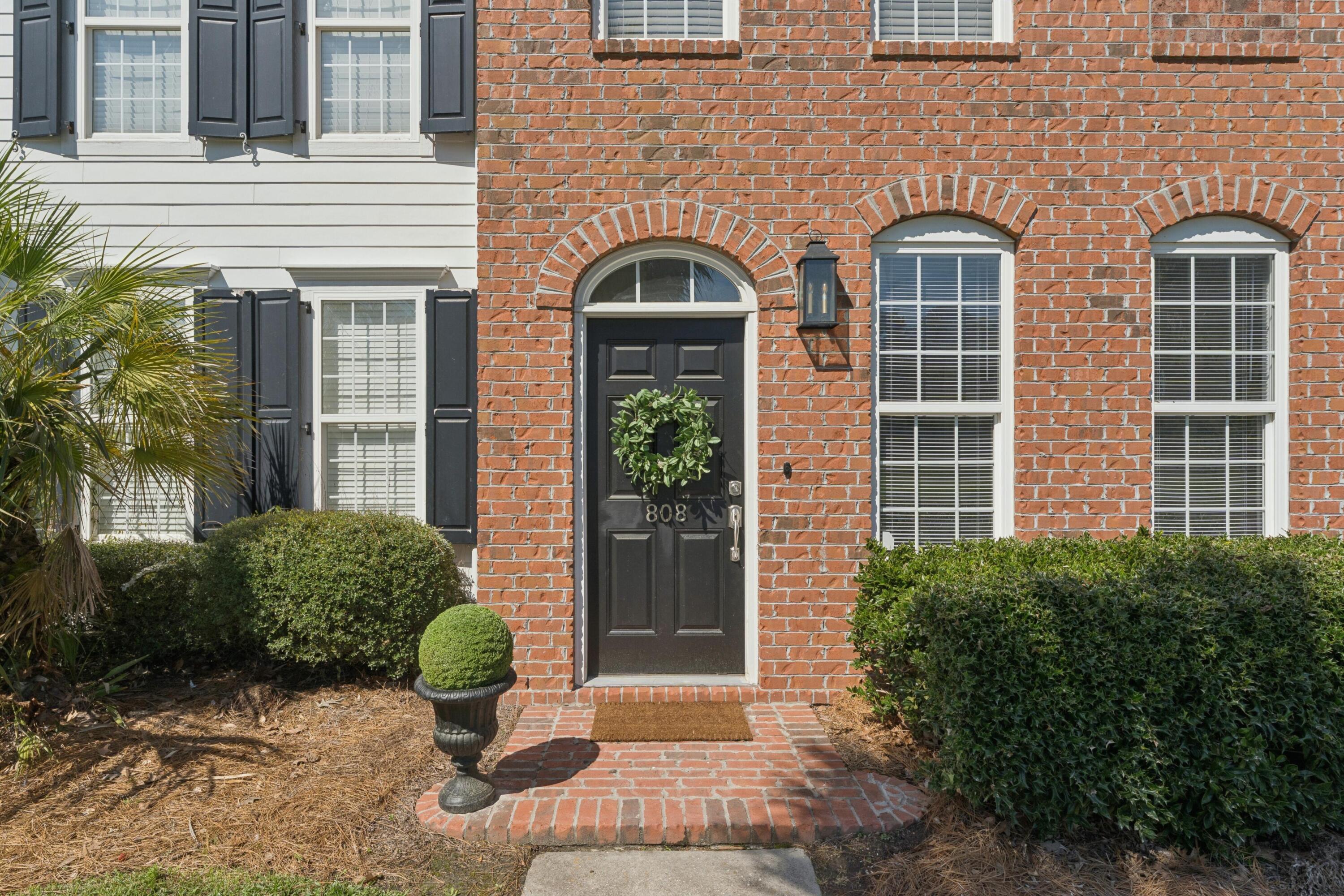 808 Rue Drive Charleston, SC 29414 - Photo 3 of 25 03_beyc69bc6d851ac71
