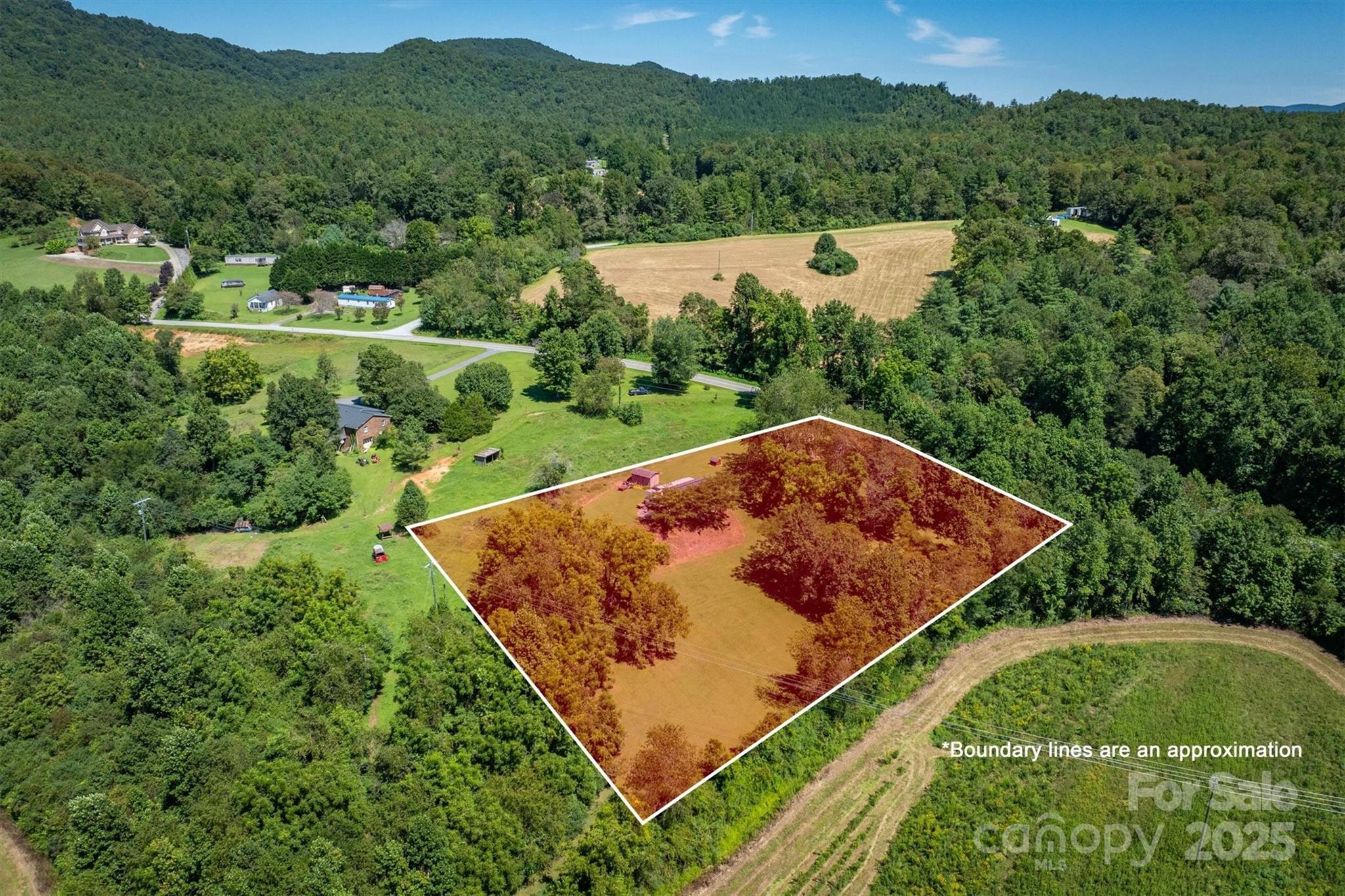 4459 Grandin Road Lenoir, NC 28645 - Photo 4 of 29 Gallery Image 4