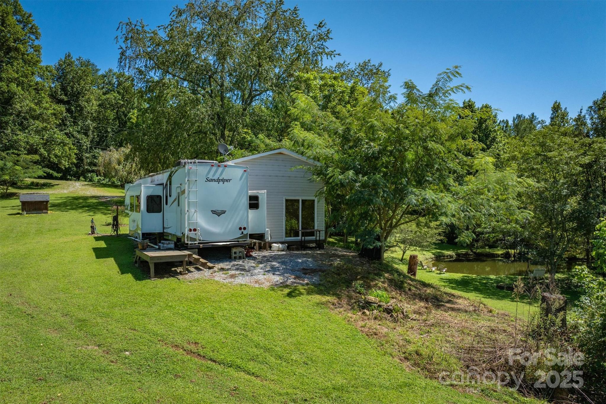 4459 Grandin Road Lenoir, NC 28645 - Photo 5 of 29 Gallery Image 5