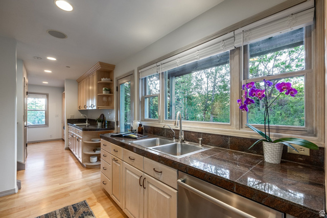 123 Ridge Avenue Park City, UT 84060 - Photo 4 of 92