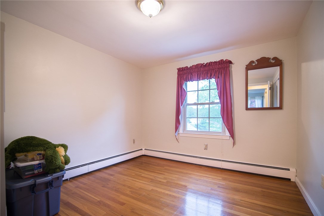 7 Pinetop Road Barrington, RI 02806 - Photo 19 of 34 Gallery Image 19