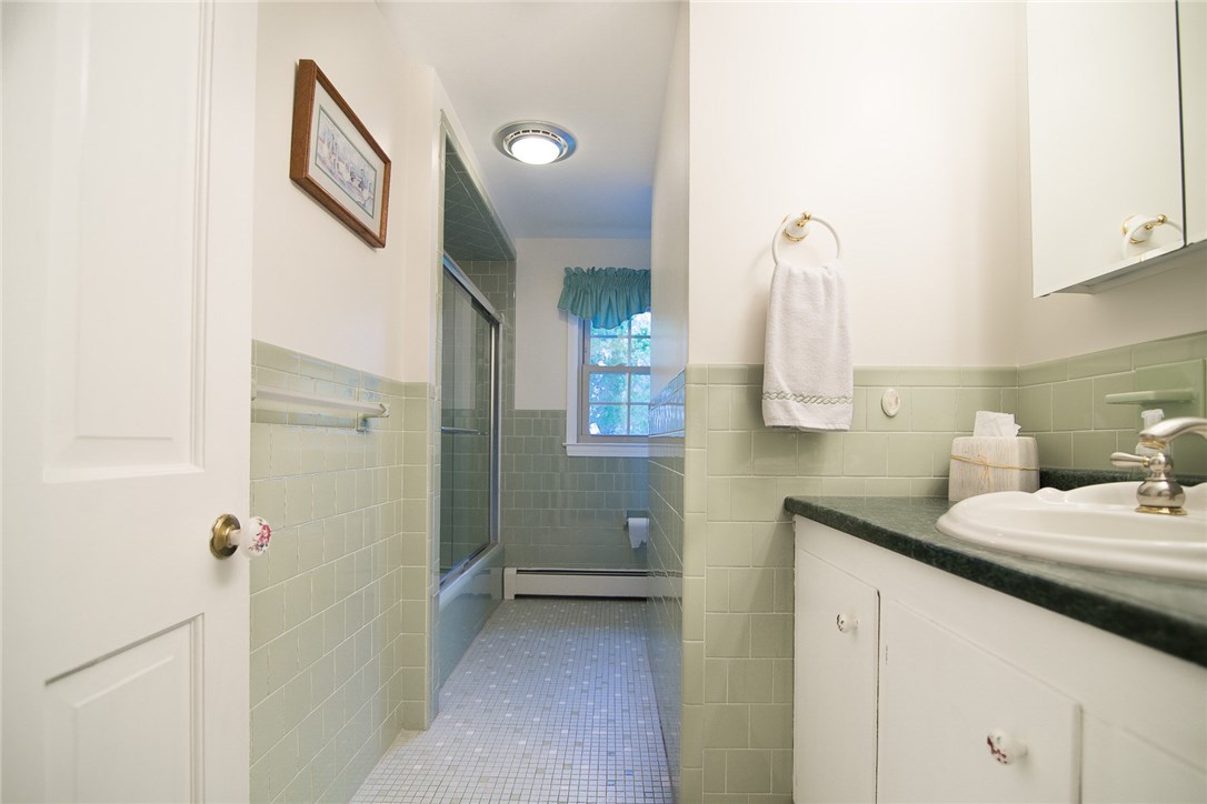 7 Pinetop Road Barrington, RI 02806 - Photo 20 of 34 Gallery Image 20