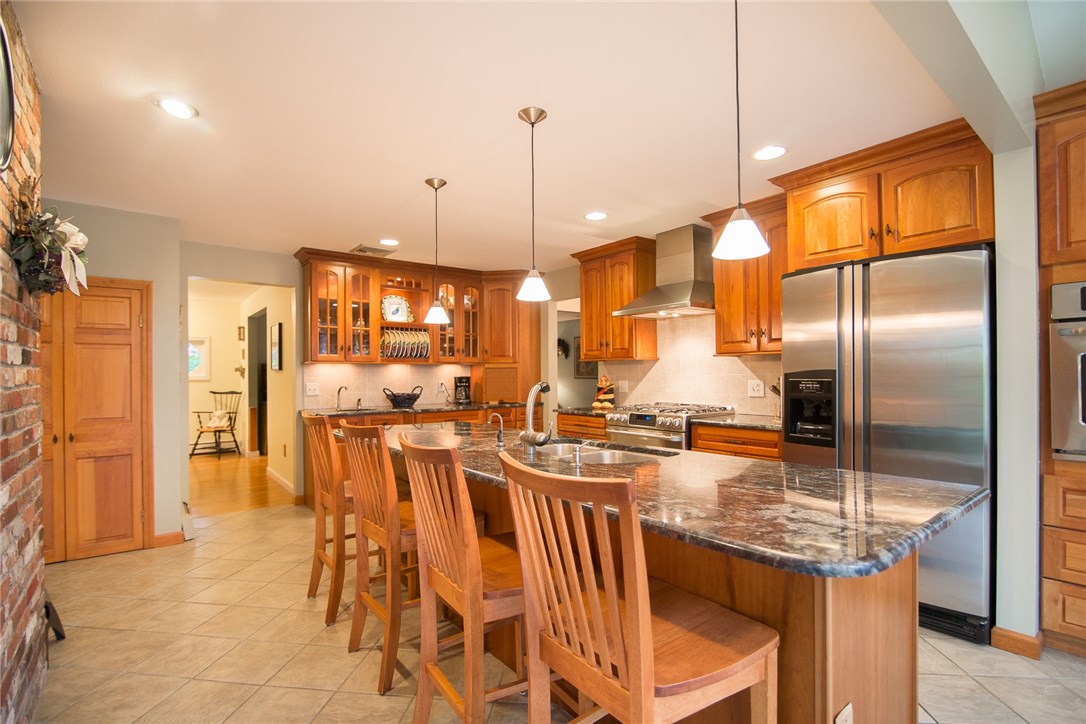7 Pinetop Road Barrington, RI 02806 - Photo 33 of 34 Gallery Image 33