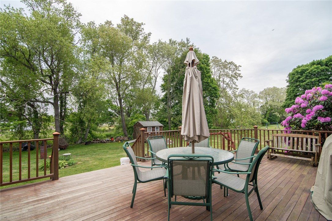 7 Pinetop Road Barrington, RI 02806 - Photo 8 of 34 Gallery Image 8