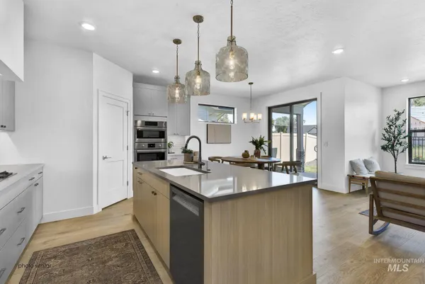 $574,900 | 1750 North Grn Pne Lane, Star, ID 83669