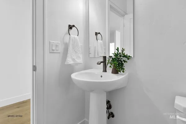 $574,900 | 1750 North Grn Pne Lane, Star, ID 83669