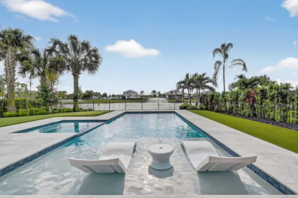 $1,295,000 | 10764 Northbrook Circle, Palm Beach Gardens, FL 33412