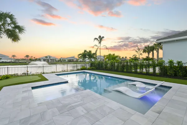 $1,295,000 | 10764 Northbrook Circle, Palm Beach Gardens, FL 33412