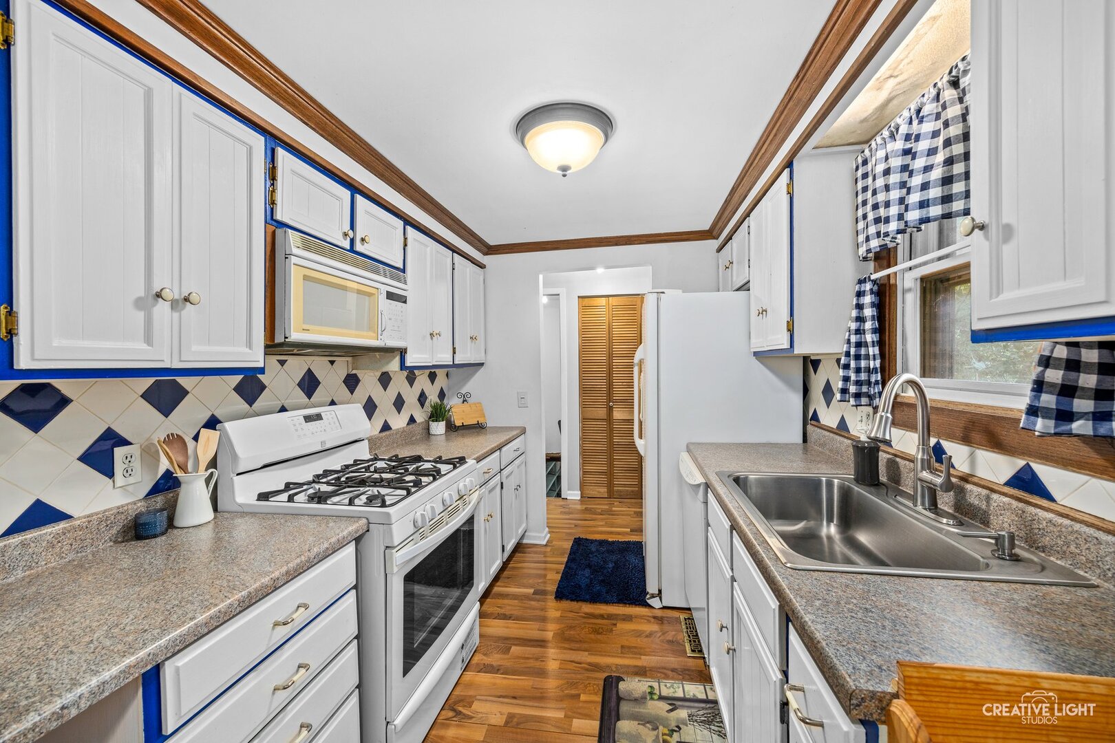 4520 Douglas Road Oswego, IL 60543 - Photo 7 of 26 Gallery Image 7