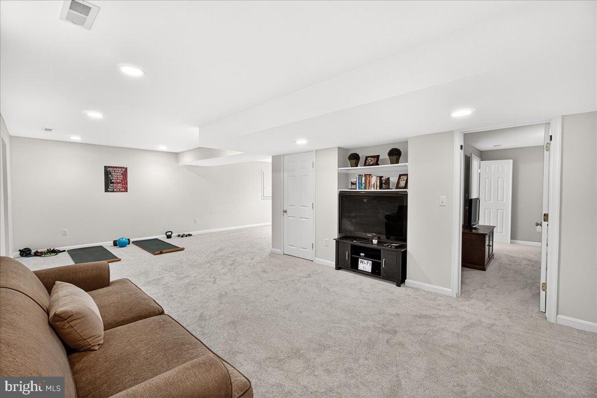 8329 Jordan Valley Way Frederick, MD 21702 - Photo 46 of 77