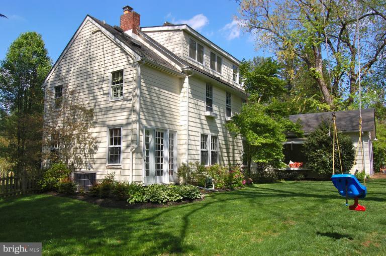 1407 Berwick Road Towson, MD 21204 - Photo 17 of 30 Exterior (General)