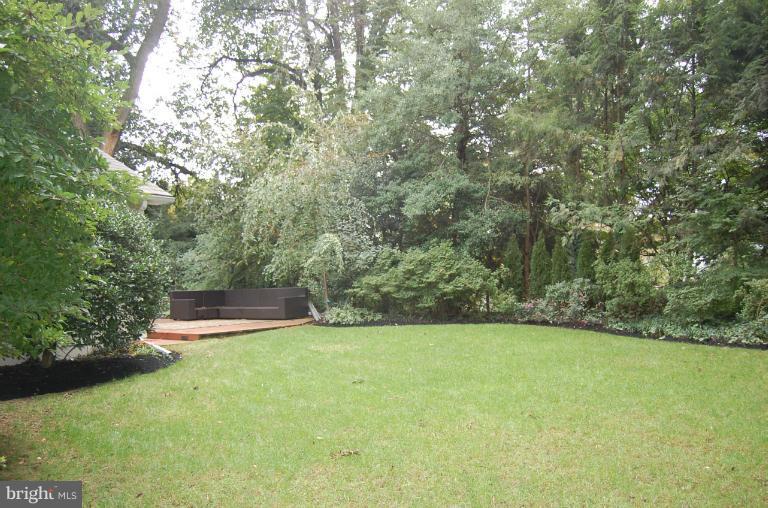 1407 Berwick Road Towson, MD 21204 - Photo 10 of 30 Exterior (Rear)