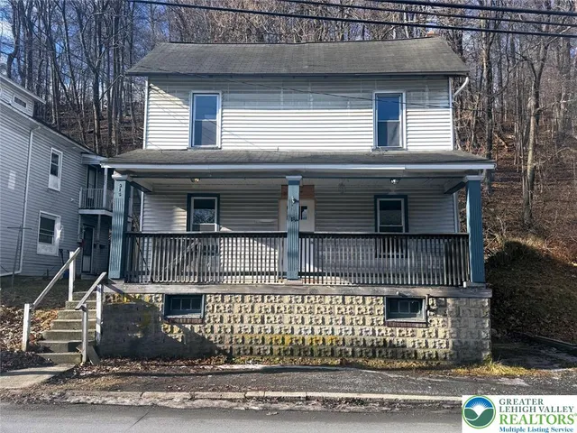 $1,700 | 516 South 1st Street, Bangor, PA 18013