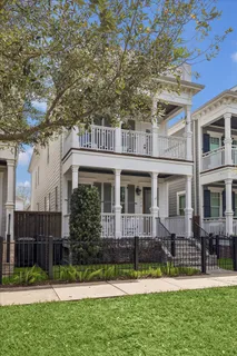$995,000 | 724 Ashland Street, Houston, TX 77007