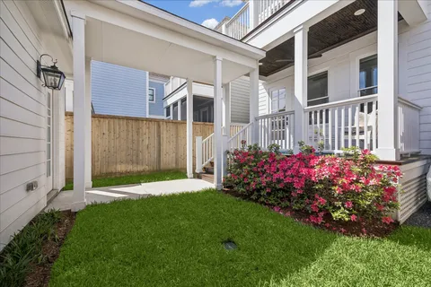 $995,000 | 724 Ashland Street, Houston, TX 77007