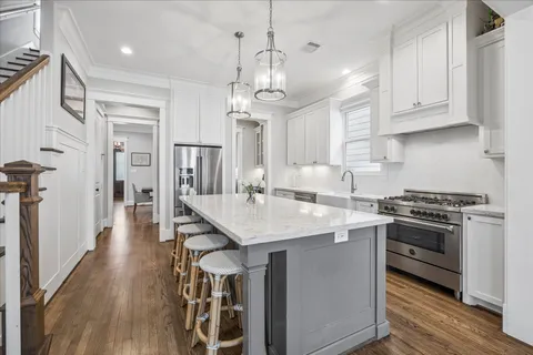 $995,000 | 724 Ashland Street, Houston, TX 77007