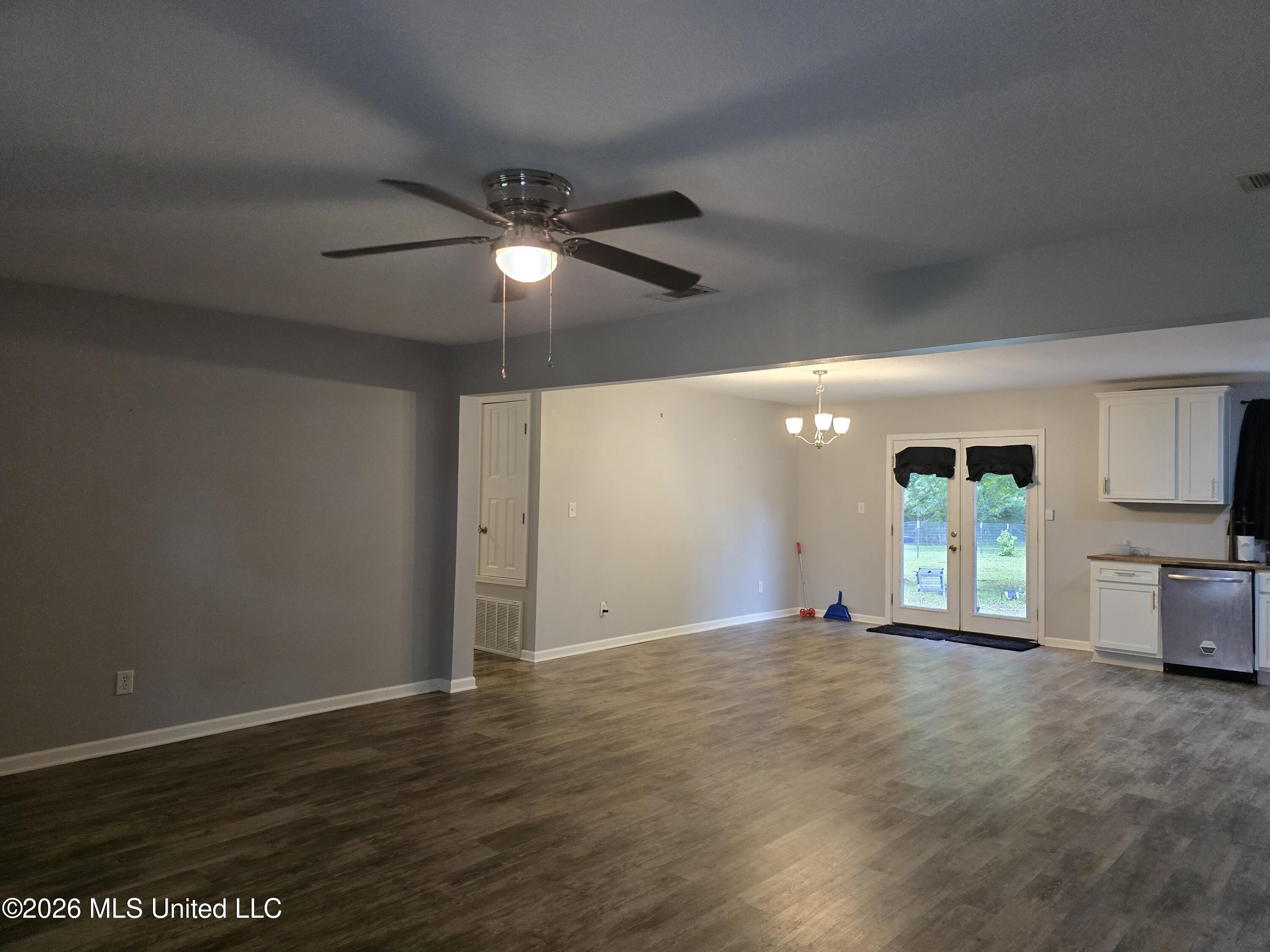 14200 Timber Ridge Drive Moss Point, MS 39562 - Photo 8 of 26 1000014099