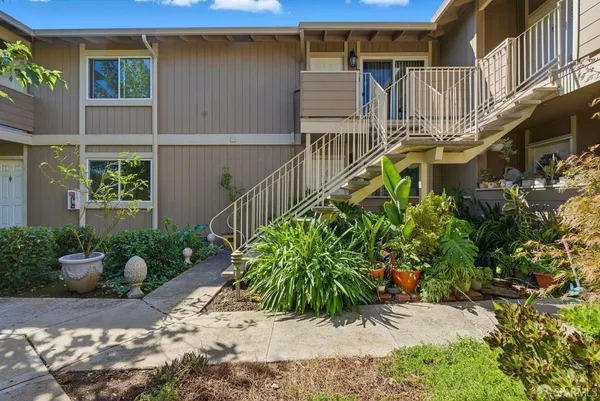 $578,000 | 4970 Cherry Avenue, Unit 211, San Jose, CA 95118