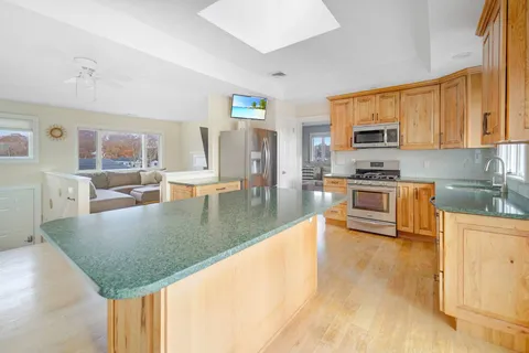 $1,450,000 | 15 Marlin Road, East Quogue, NY 11942