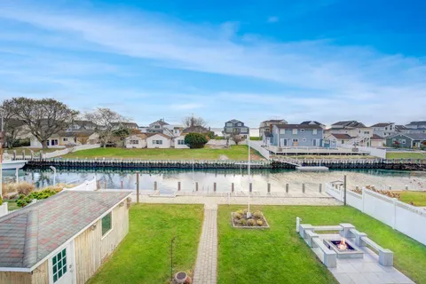 $1,450,000 | 15 Marlin Road, East Quogue, NY 11942